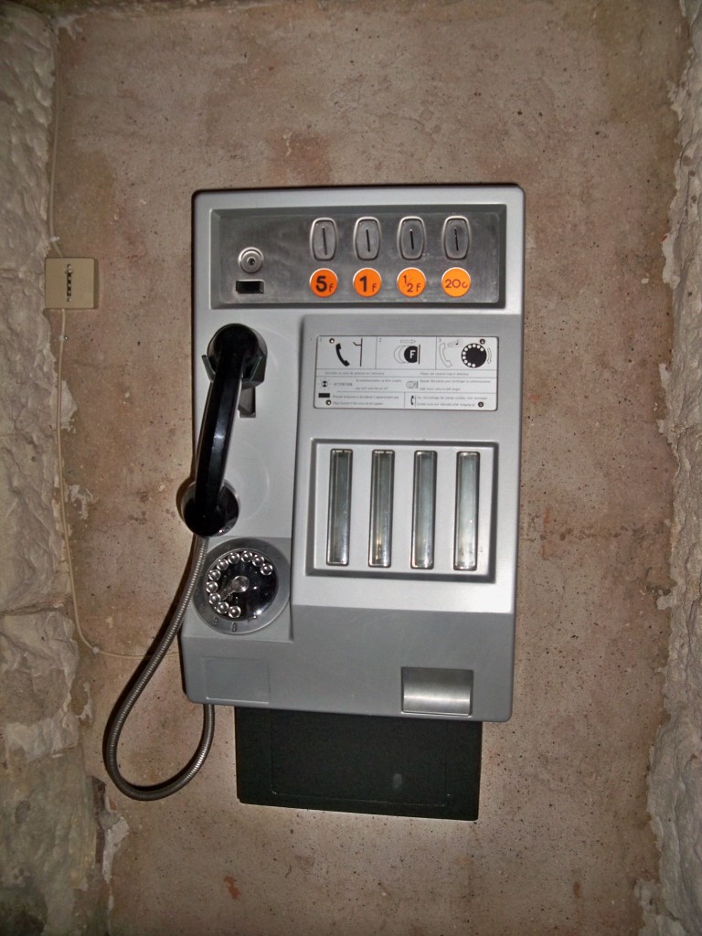 Cabine_téléphonique