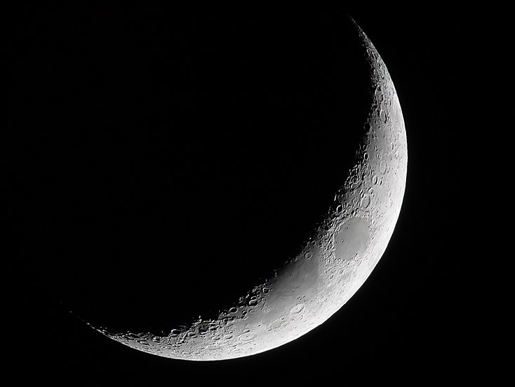 Croissant de Lune vu de l'espace